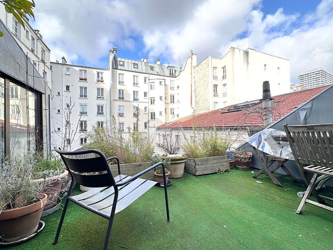 Appartement à PARIS-18E