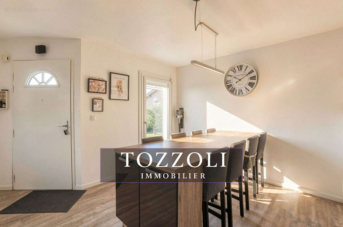 Maison à SAINT-QUENTIN-FALLAVIER