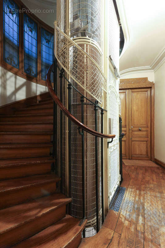 Appartement à PARIS-12E