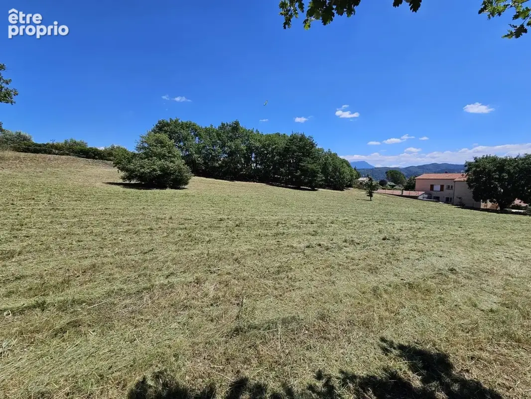 Terrain à bâtir de 1047 m² à AIGLUN (04) - photo 2