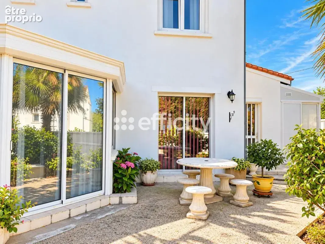 Maison 5 pièces 128 m² à vendre à Saintes (17100) - photo 17