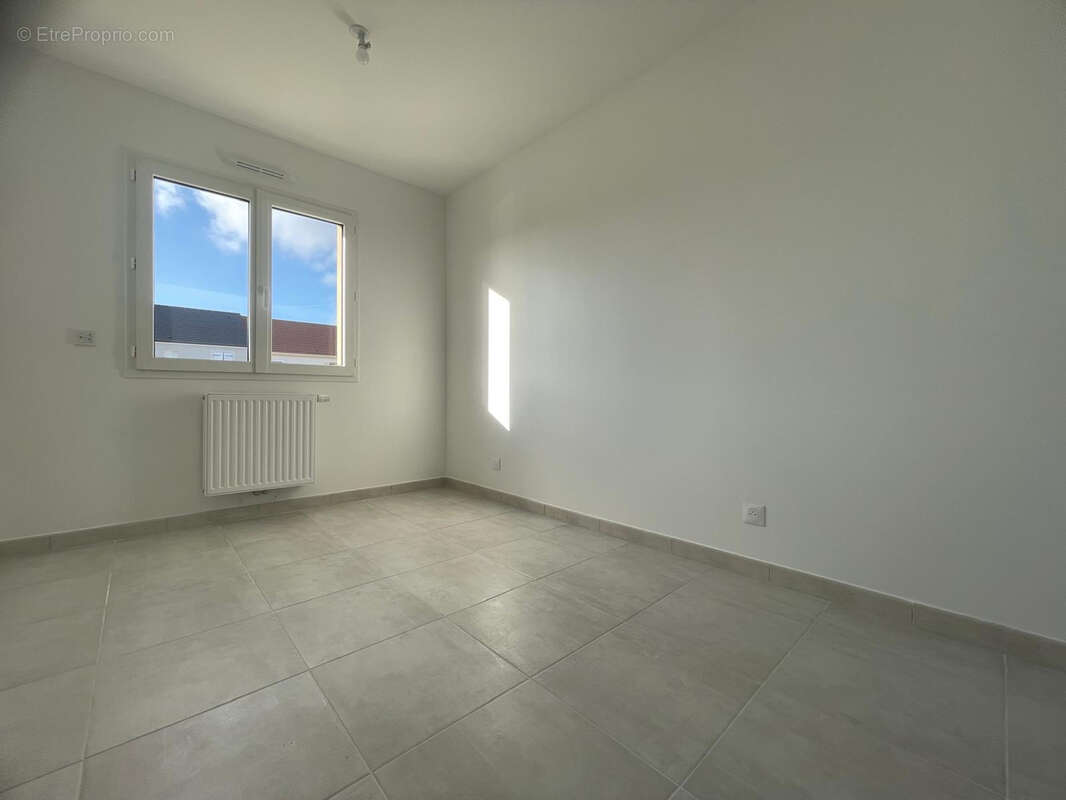 Maison à SAINT-CHERON