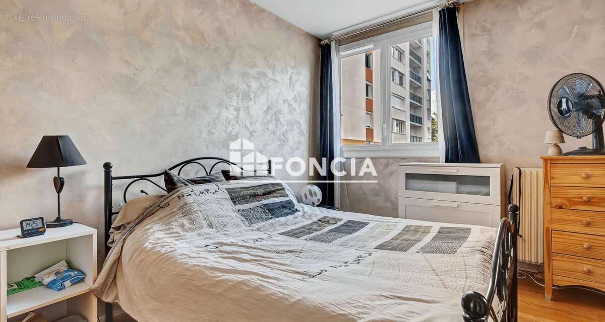 Appartement à THIAIS