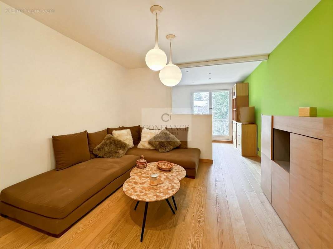 Appartement à SAINT-ETIENNE-DE-TINEE