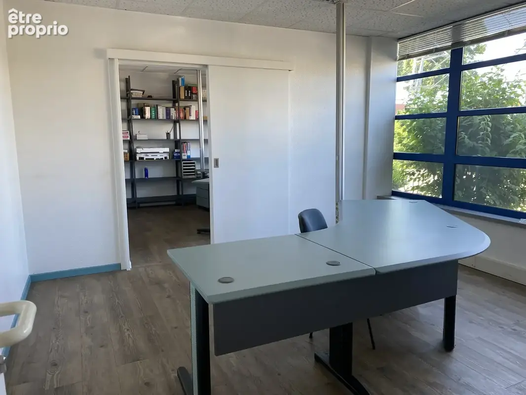 GEISPOLSHEIM   Local d'activités de 552 m2 divisible - photo 4