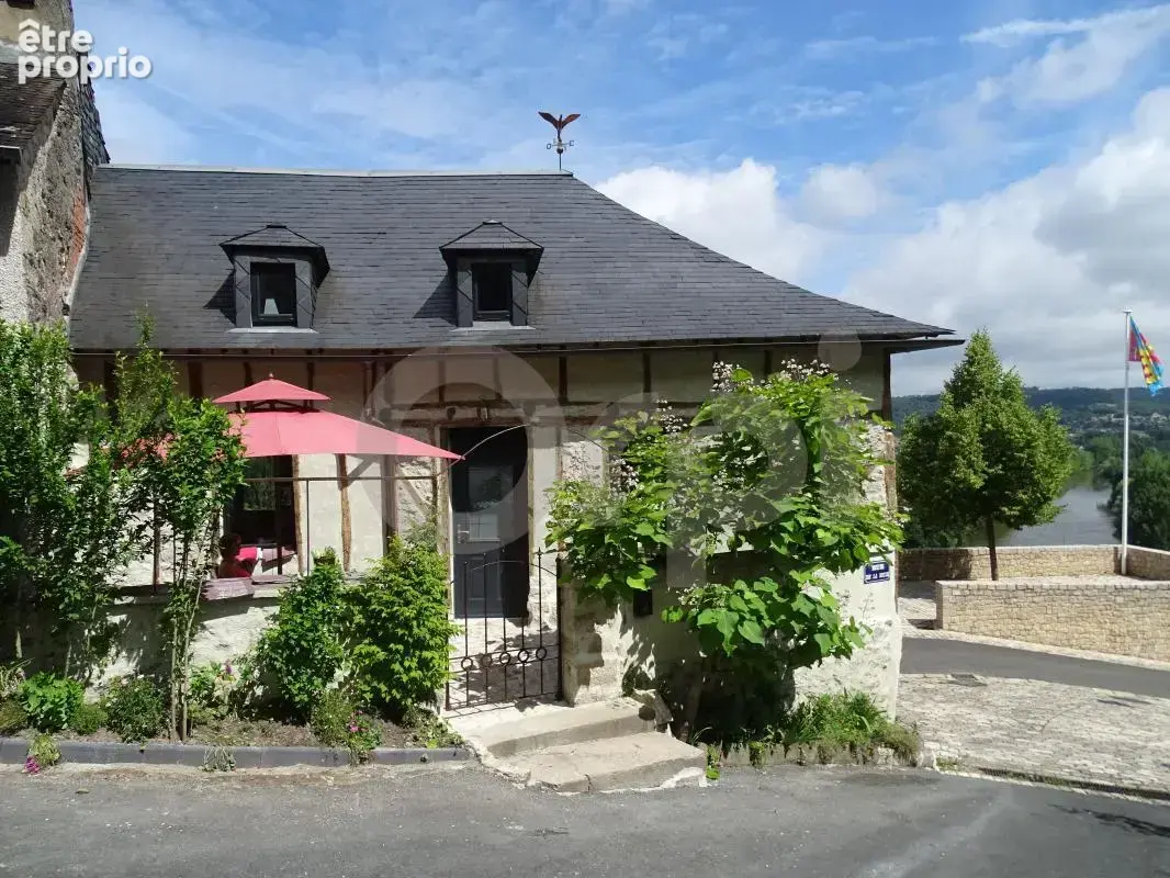 Maison à TERRASSON-LAVILLEDIEU