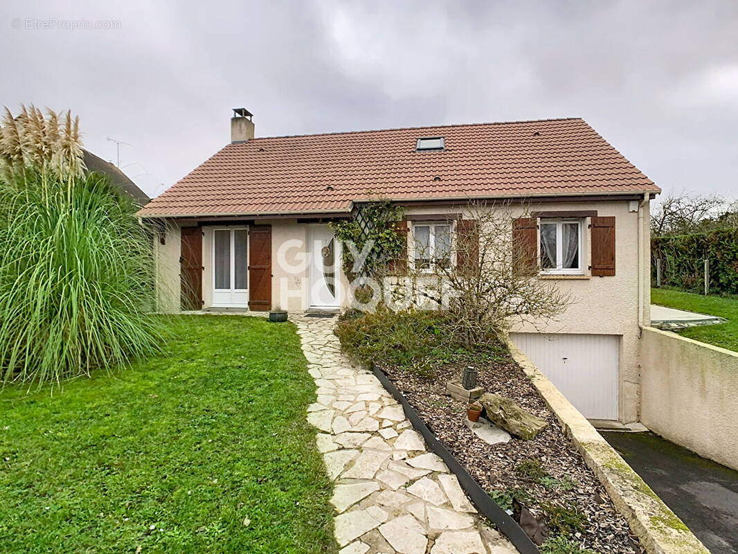 Maison à CREPY-EN-VALOIS