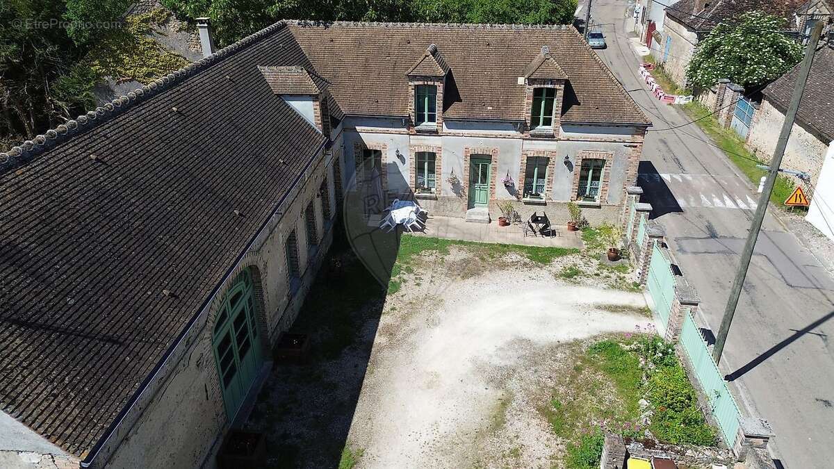 Maison à VILLEBOUGIS