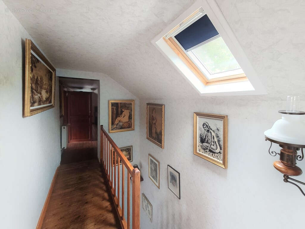 Maison à SOLRE-LE-CHATEAU