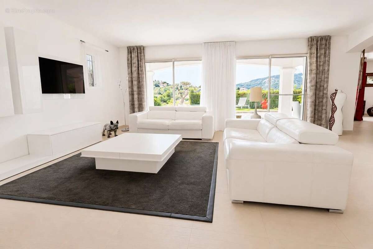 Coup de coeur - villa individuelle avec piscine et dépendance – pégomas - photo 12