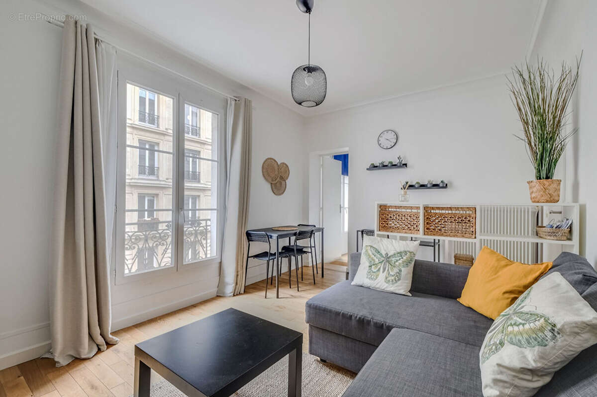 Appartement à PARIS-18E