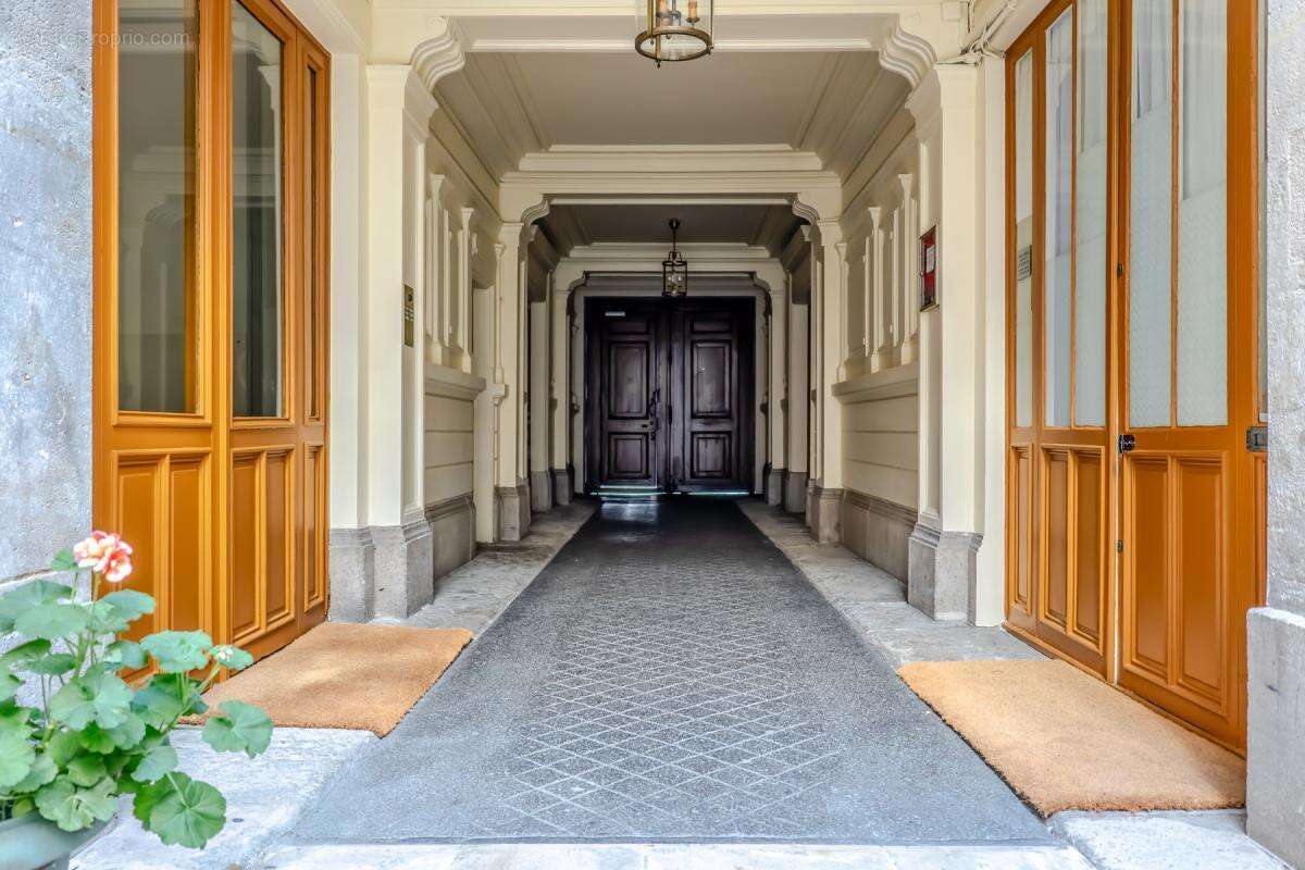 Appartement à PARIS-9E