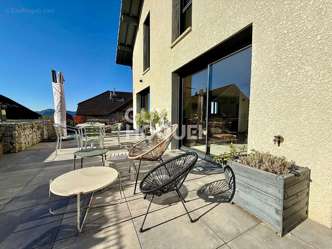 Maison à GRESY-SUR-AIX