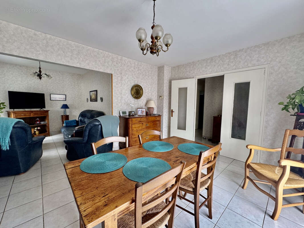 Maison à CASTELMORON-SUR-LOT