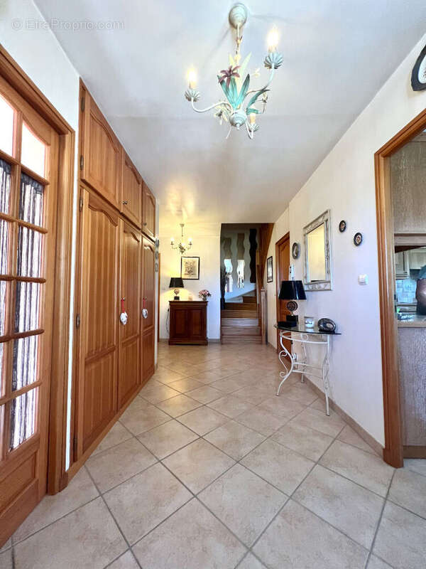 Maison à SAINT-CIRGUES-DE-MALBERT