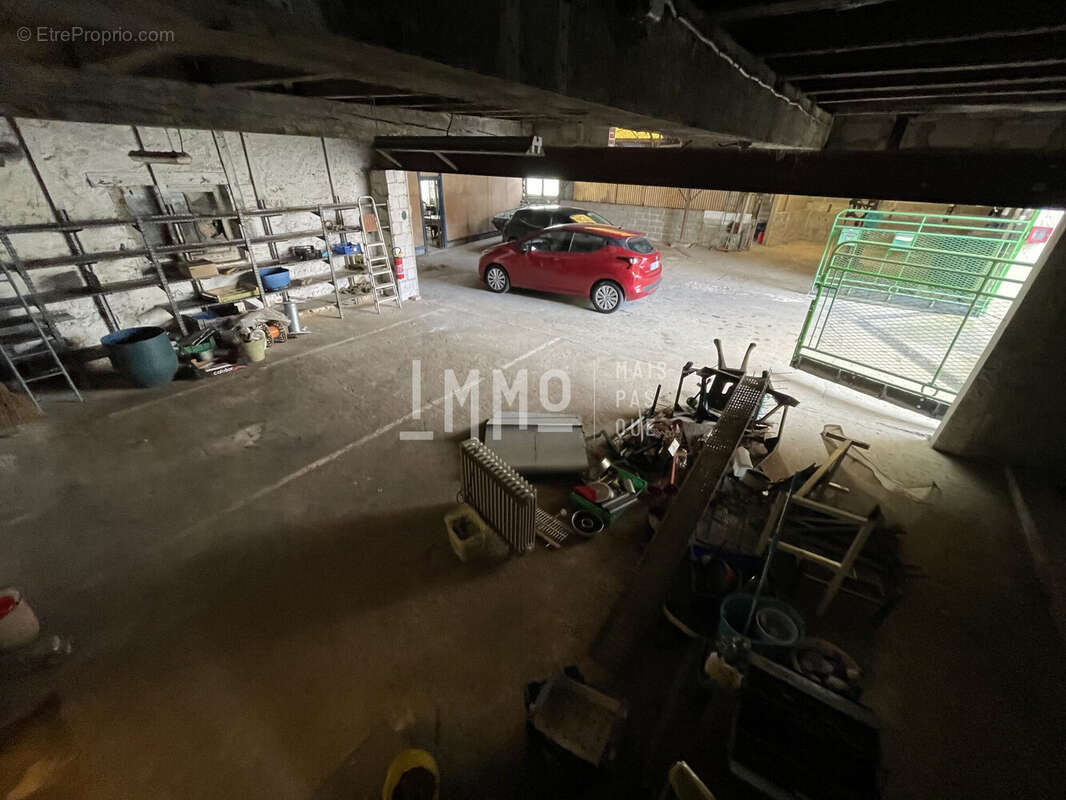 Maison à LA CHAPELLE-HUON