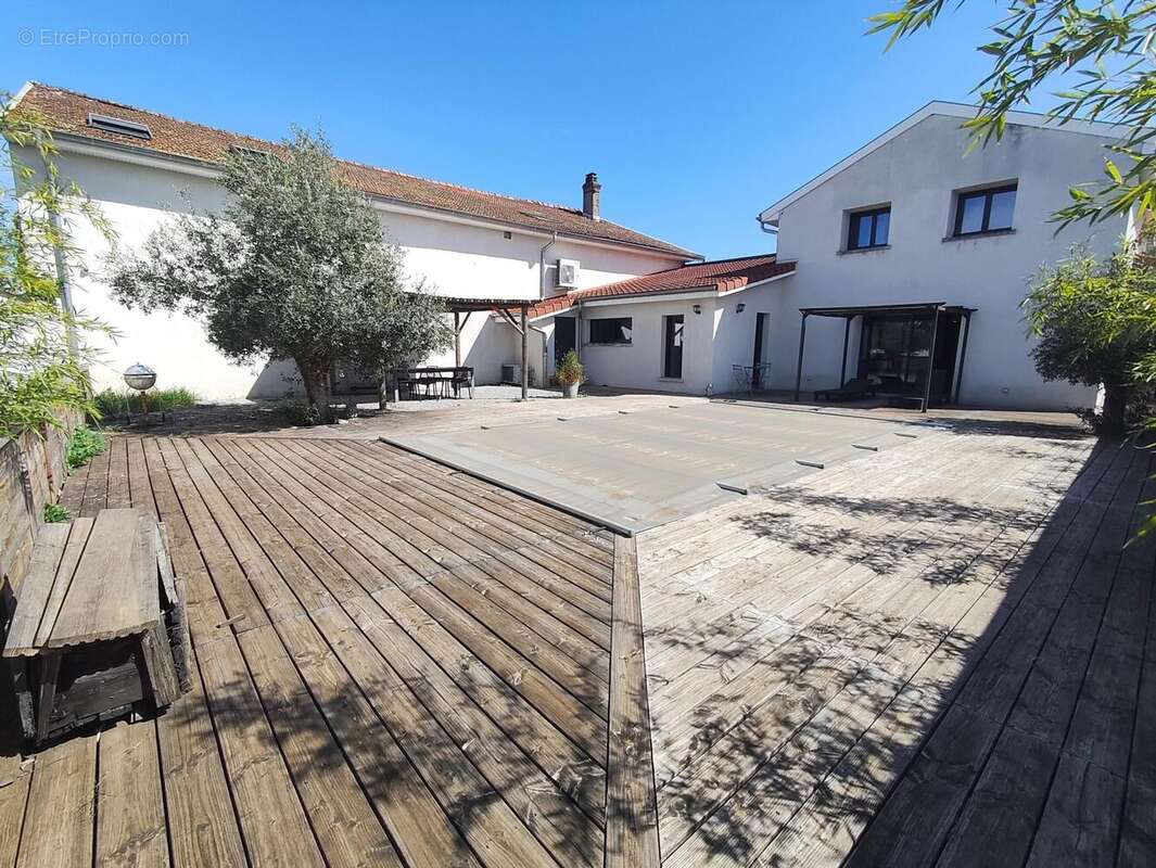 Photo 2 - Maison à SAINT-DENIS-EN-BUGEY