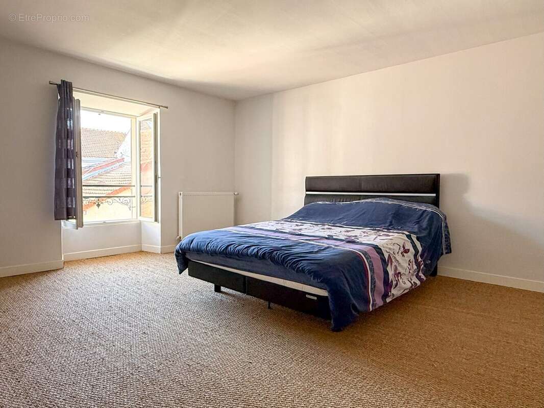 Maison à SAULX-LES-CHARTREUX