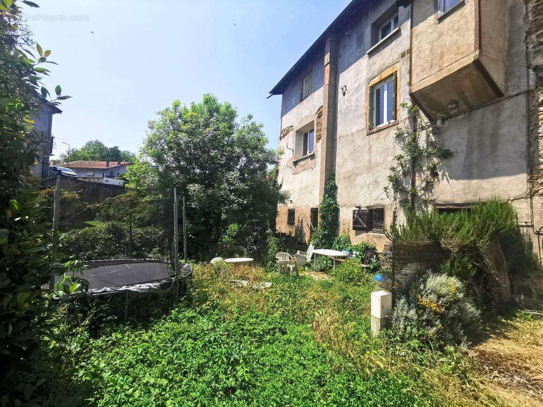 Maison à BESSENAY