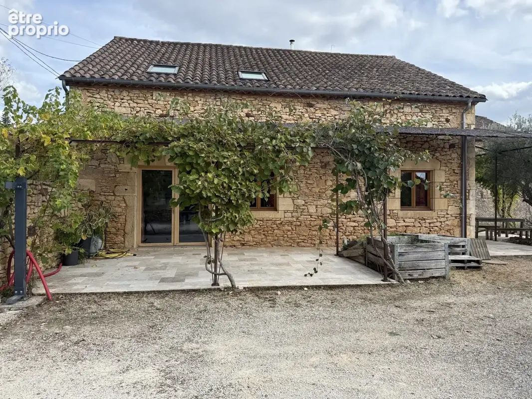 CUZORN, dans les côteaux, bel ensemble immobilier en pierre,  à quelques kilomètres de FUMEL et de ses commerc - photo 32