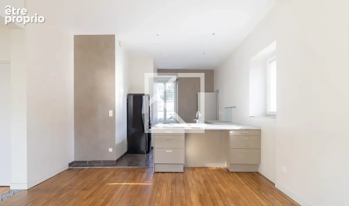 Maison 8 pièces 245 m² à vendre à Cholet (49300) - photo 4