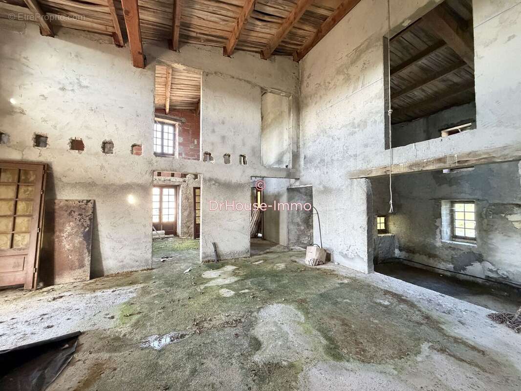 Maison à CHERVAL