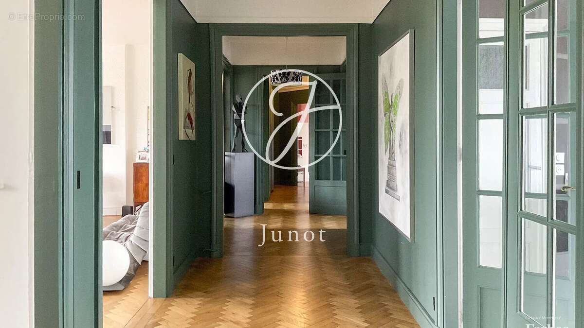 Appartement à MARCQ-EN-BAROEUL