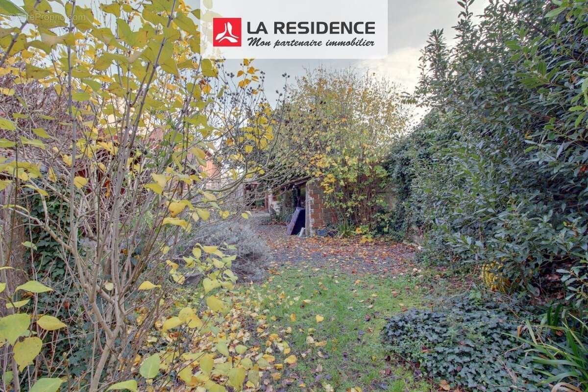 Maison à LES MUREAUX