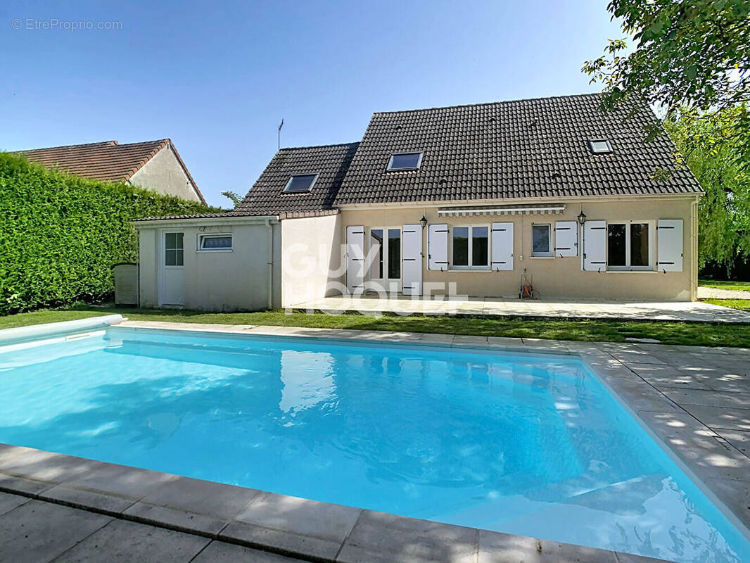 Maison à FRESNOY-LE-LUAT