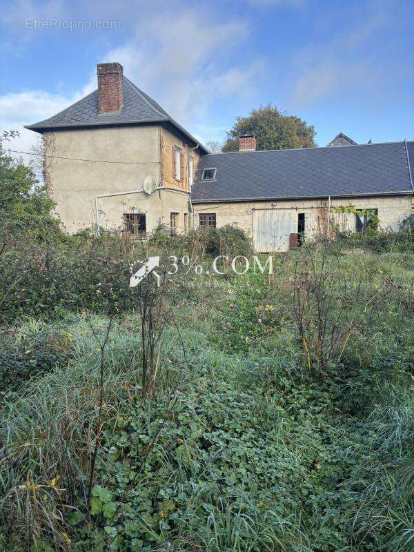 Maison à FEUQUIERES-EN-VIMEU