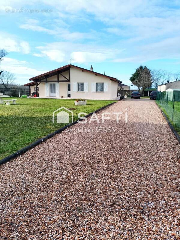 Photo 1 - Maison à ANGLADE