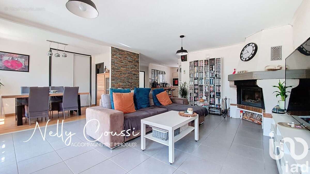 Photo 2 - Maison à SAINT-JUST