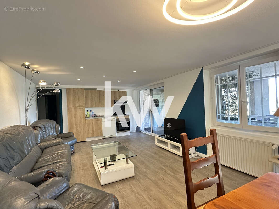 Maison 183 m² à Saint-Etienne  - photo 8