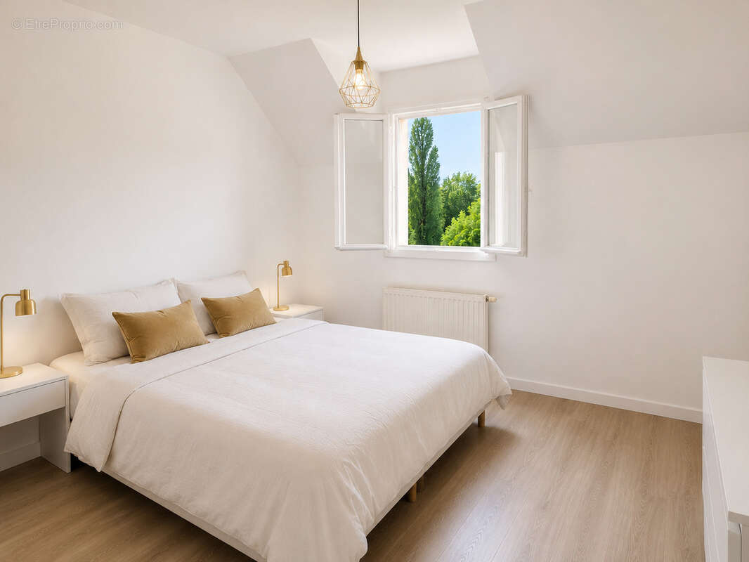 Amboise- maison de 81m2,  trois chambres, garage et jardin - photo 4