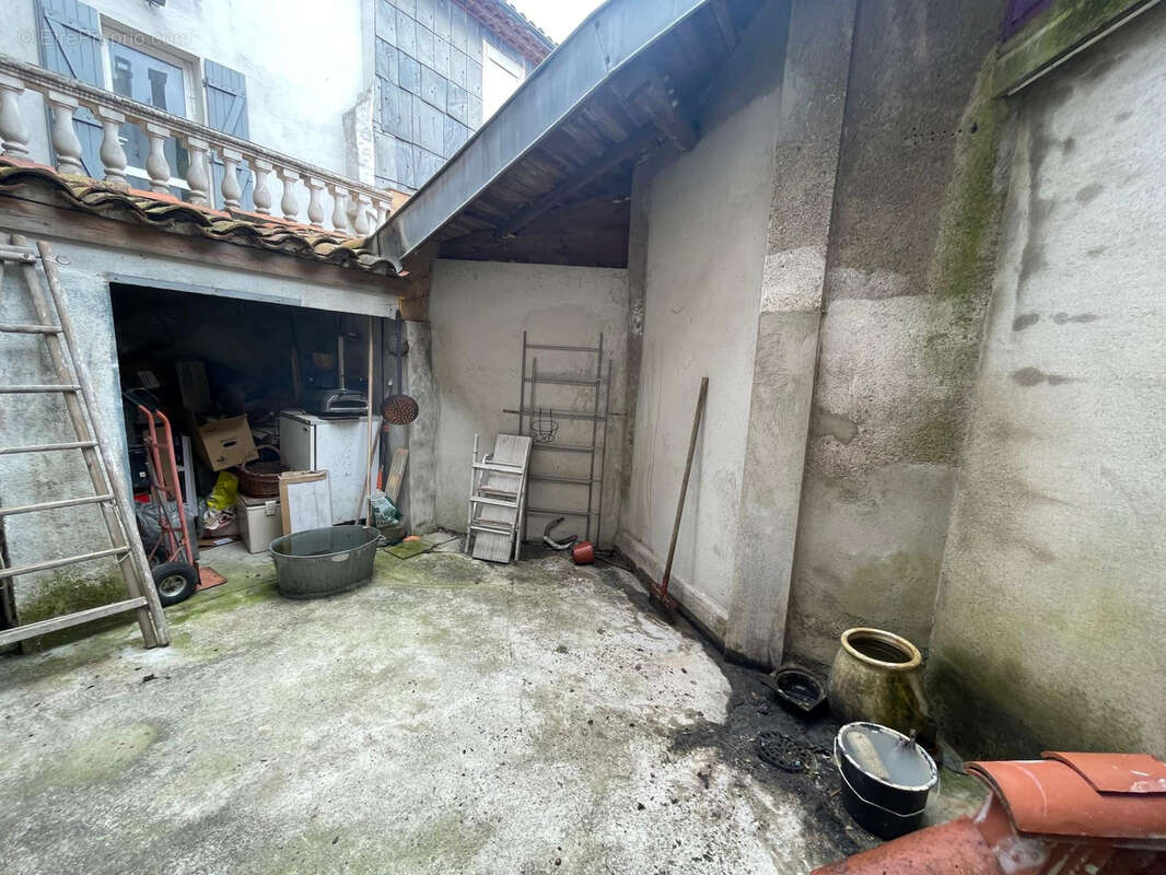 Maison à LABASTIDE-ROUAIROUX