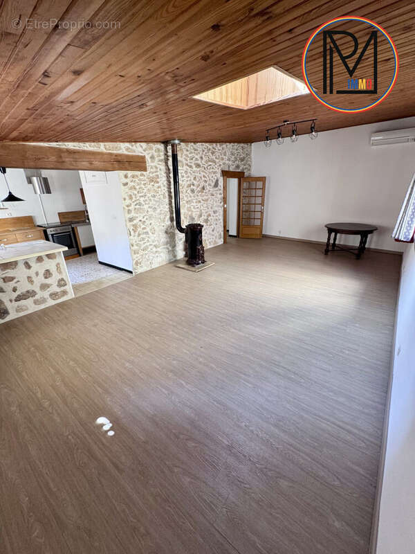 Maison 120 m² à Montblanc  - photo 3