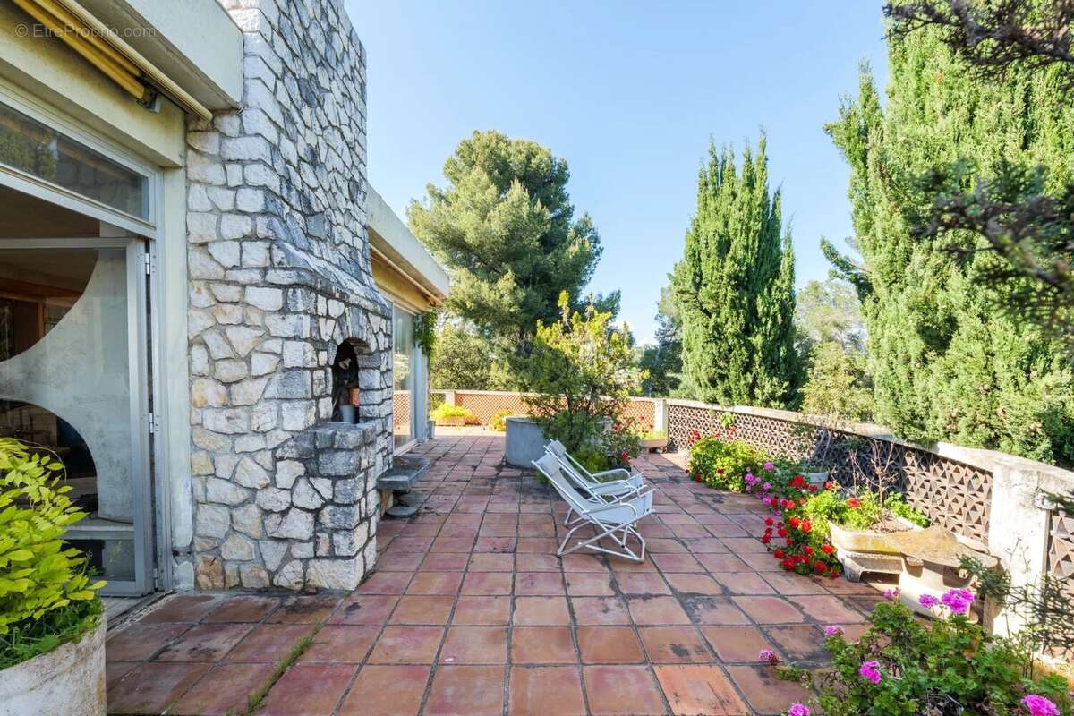 Maison à CAGNES-SUR-MER