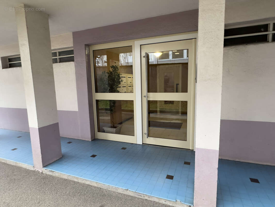 Appartement à SAINT-ETIENNE