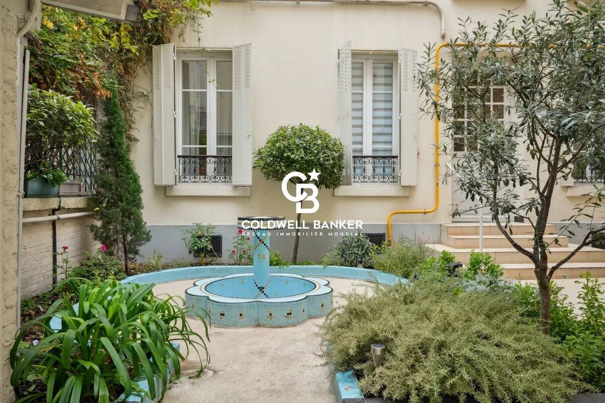 Appartement à PARIS-7E