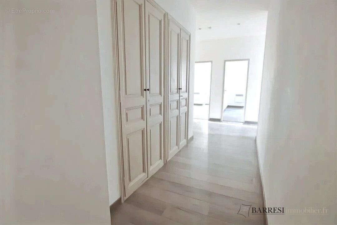 entrée - Appartement à TOULON