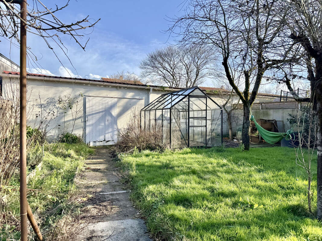 Maison à BOUGUENAIS