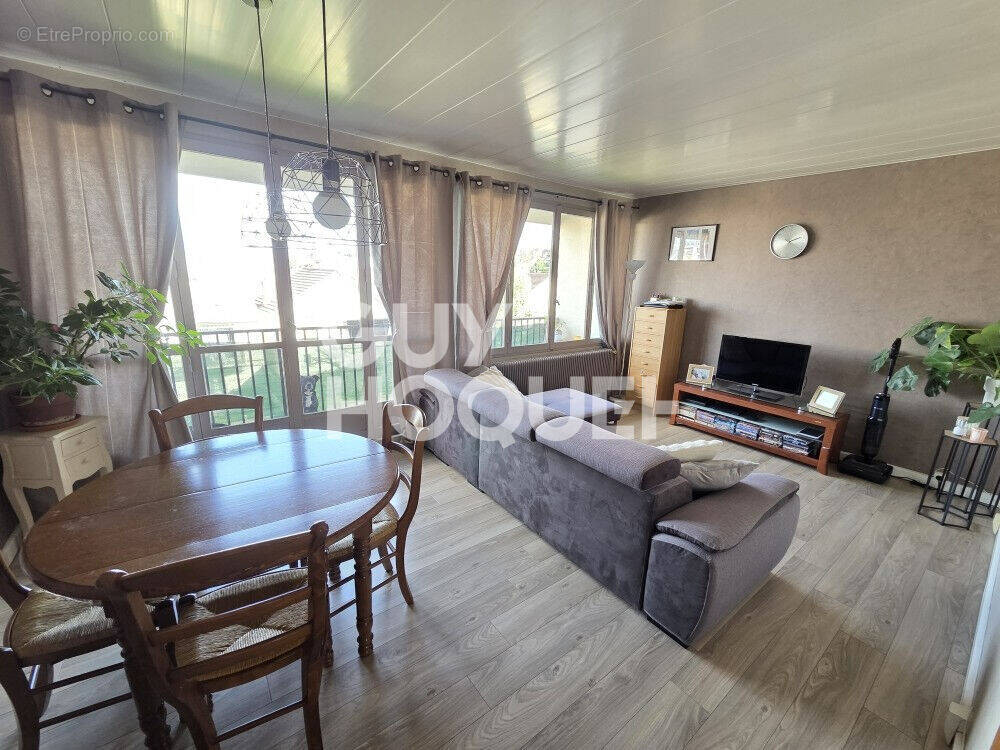 Appartement à ROSNY-SOUS-BOIS