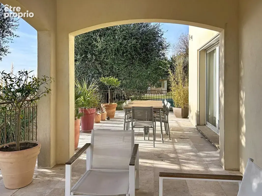 Maison d'exception avec vue mer- Calme et prestations de qualité - photo 10