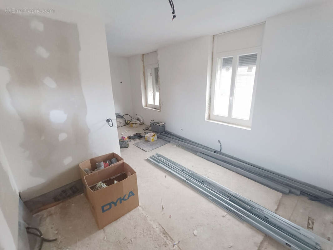Maison 3 chambres à finir de rénover - photo 2