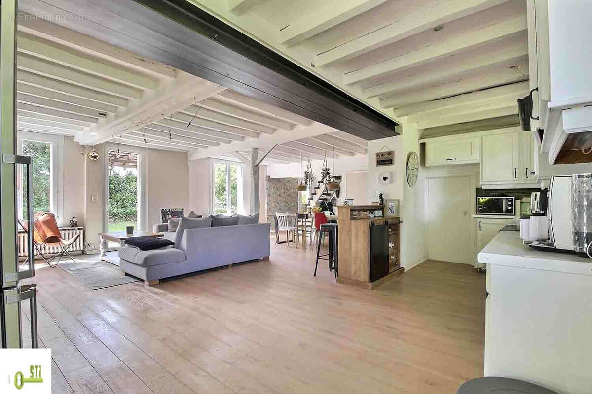 Maison 222 m² à Dammarie-Sur-Loing  - photo 5