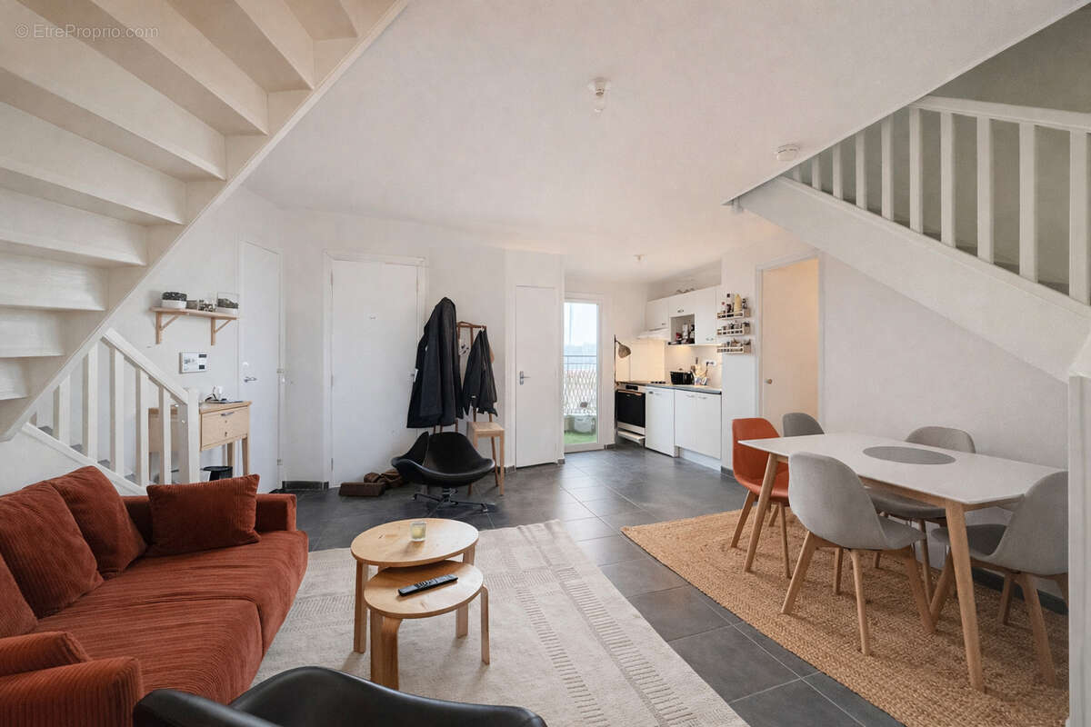 Appartement à ARES