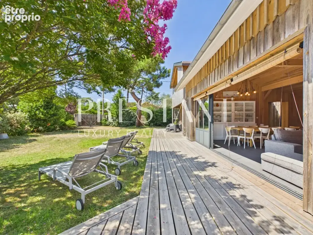 CAP FERRET  À deux pas de la jetée de Bélisaire : L'art de vivre « tout à pied » dans un quartier très recherché - photo 3