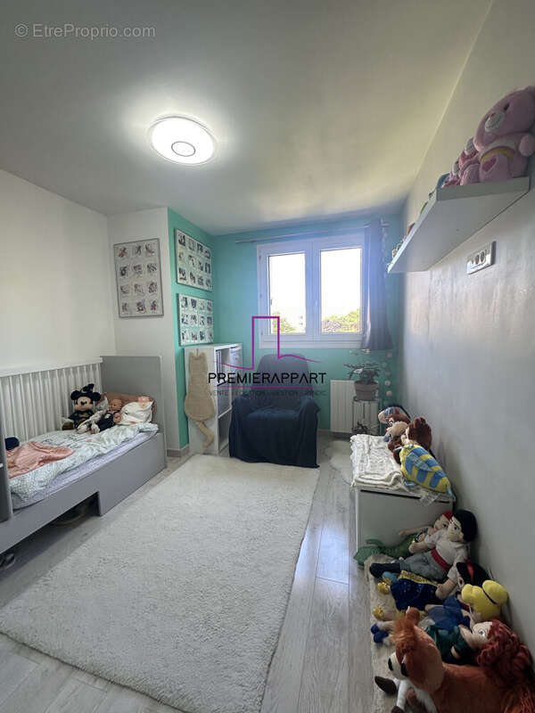 Appartement à SARTROUVILLE