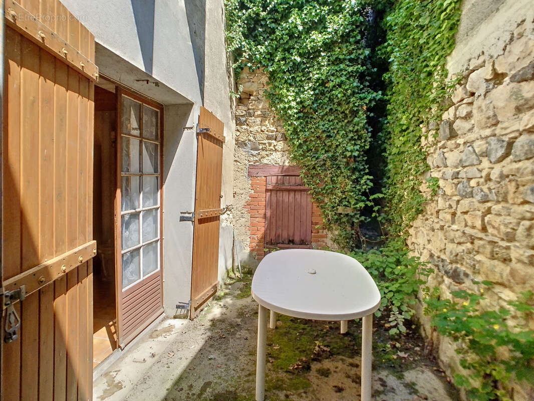 Maison à LUDESSE