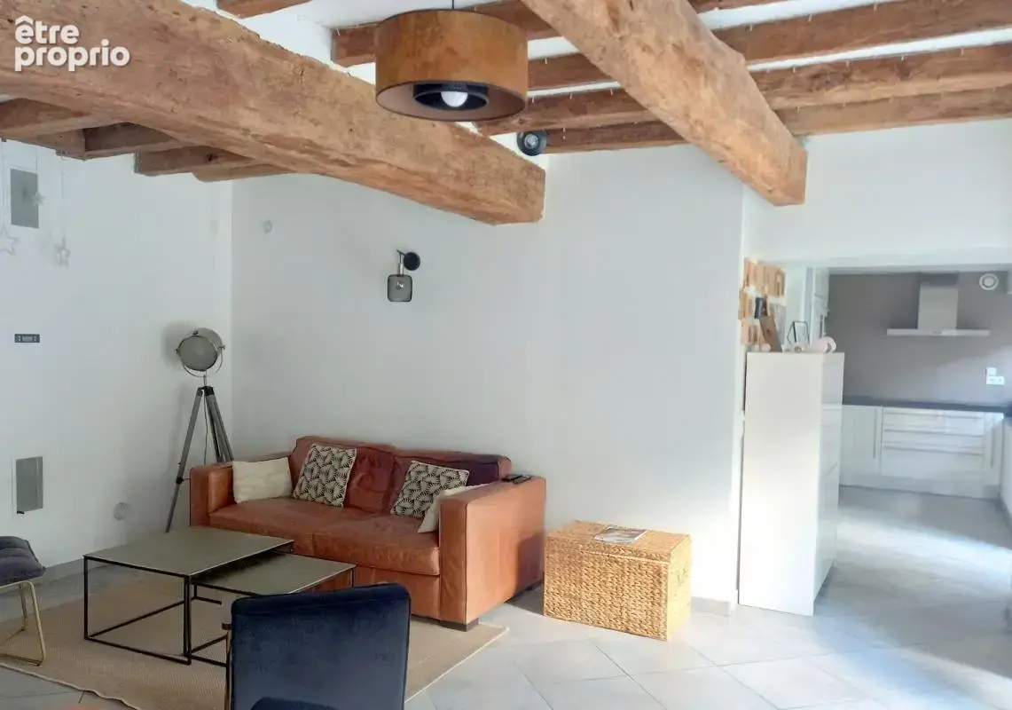 Maison centre-ville - Laval rive droite - 4/5 chambres - jardin - stationnement - photo 3